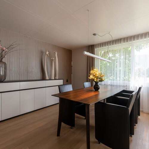 Ein Kundenprojekt mit viel Liebe zum Detail: Tisch, Sideboard, Garderobe und Waschtischablage wurden individuell... Ein Kundenprojekt mit viel Liebe zum Detail: Tisch, Sideboard, Garderobe und Waschtischablage wurden individuell...